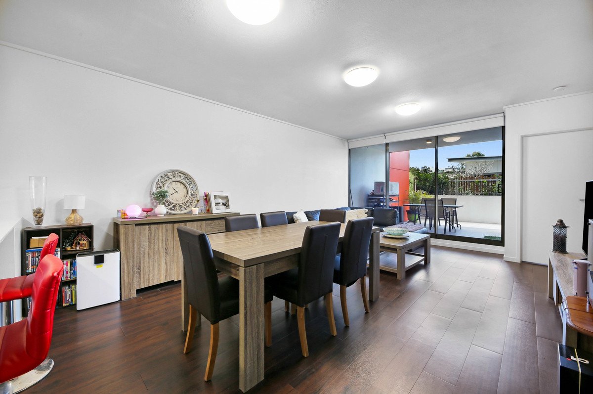 1108/42 Laver Drive Robina 7