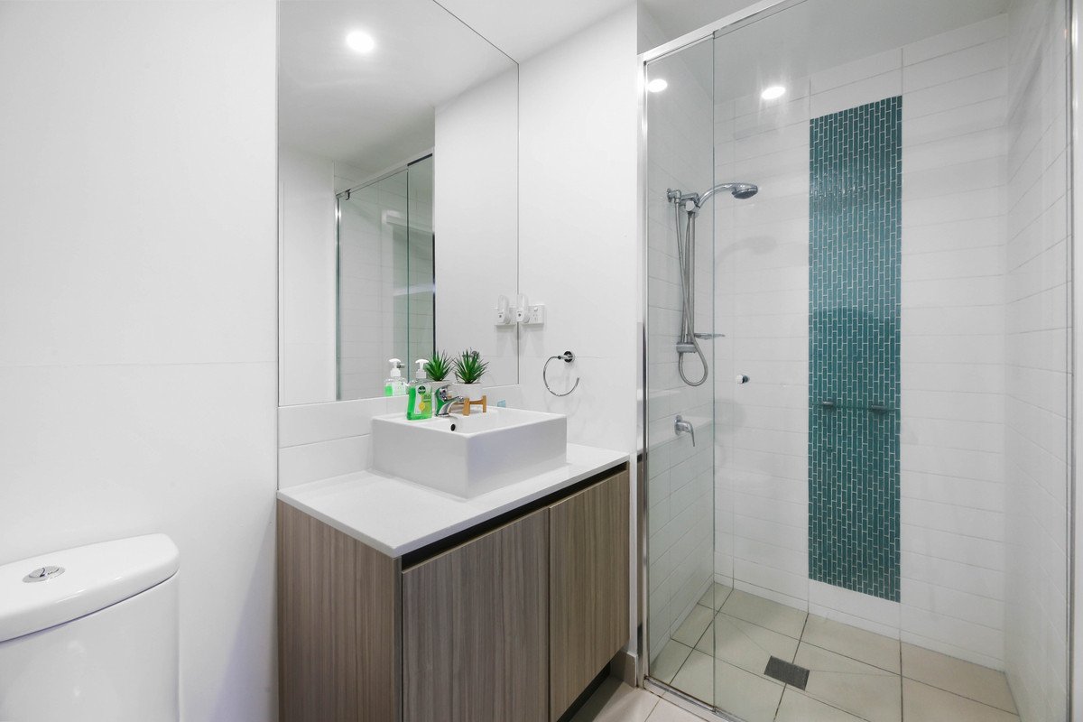 1108/42 Laver Drive Robina 13