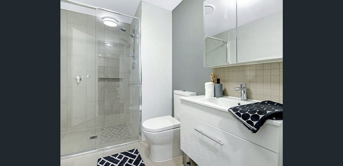 1109/65 Varsity Parade Varsity Lakes 7