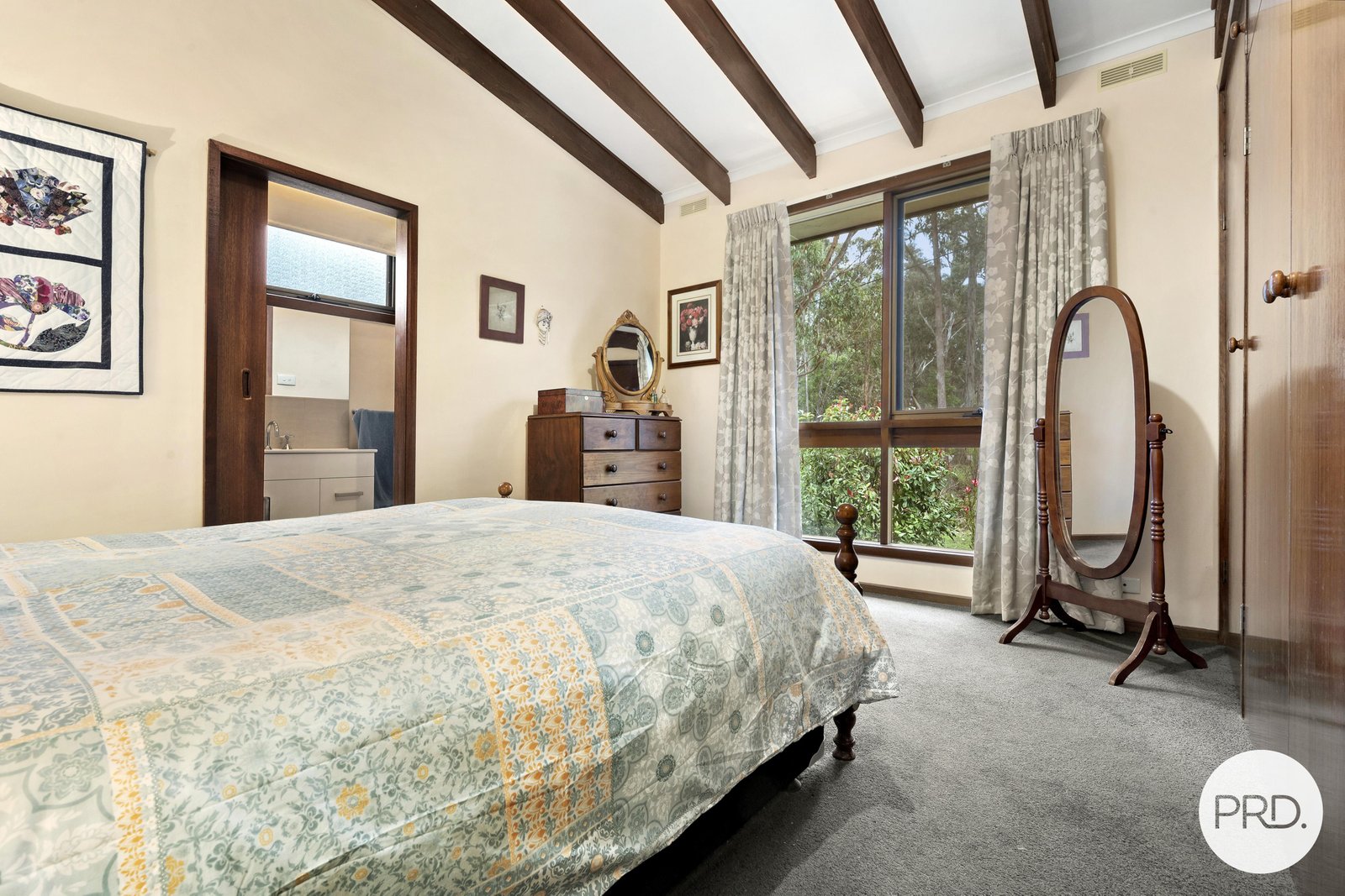 111-123 Bennett Street CANADIAN 6