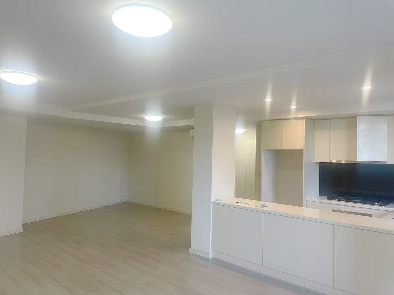 11/1-3 Railway Parade HURSTVILLE 5