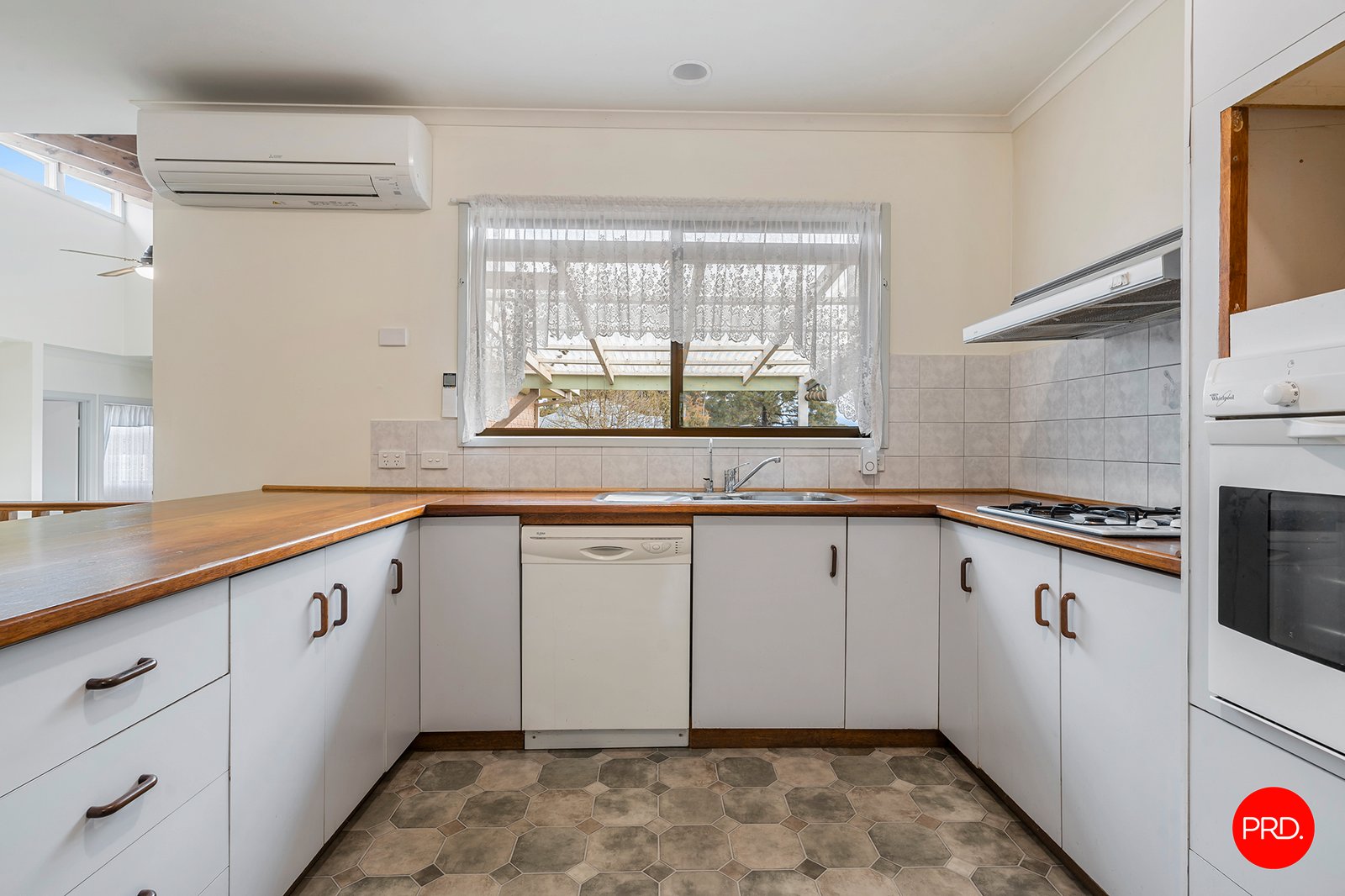 111 Alder Street KANGAROO FLAT 4