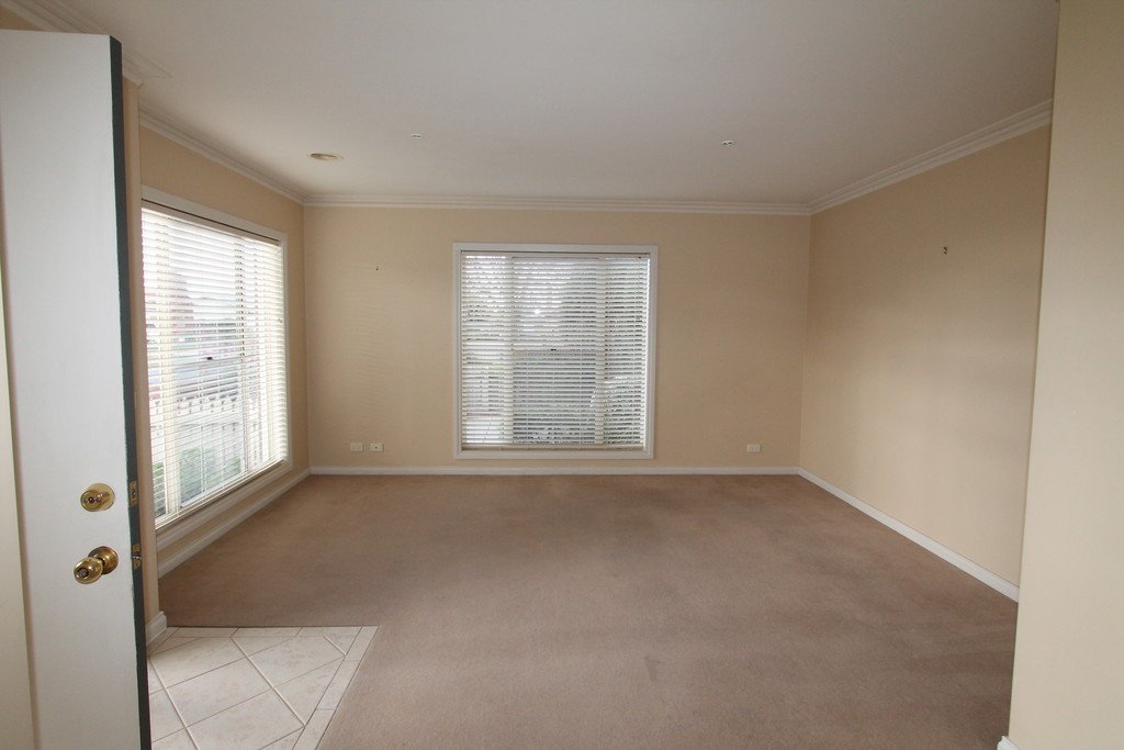 1/11 Alexander Avenue WENDOUREE 2