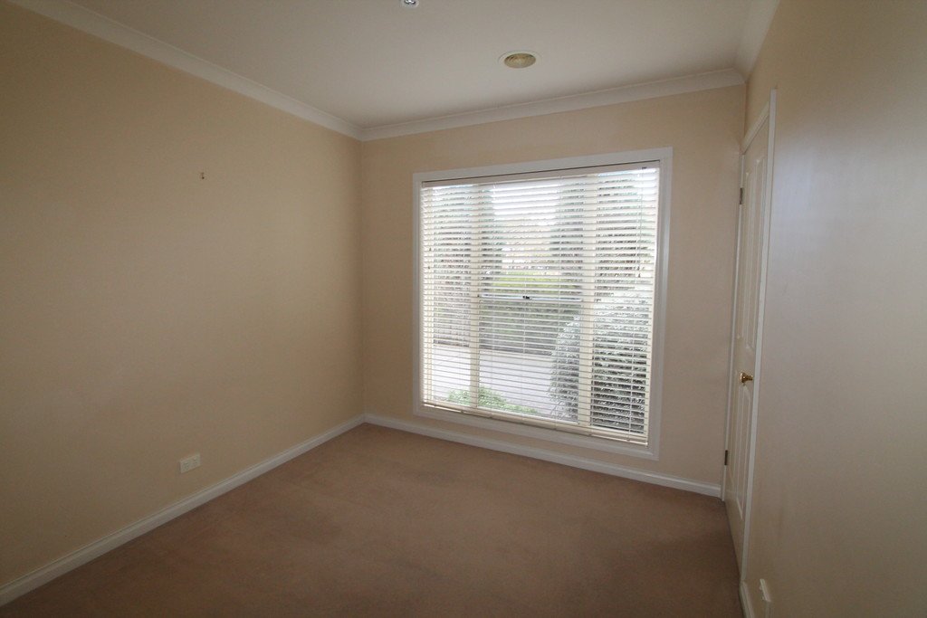 1/11 Alexander Avenue WENDOUREE 9