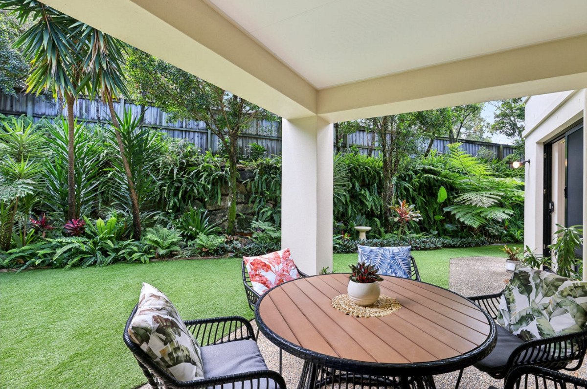 11/1 Assembly Drive Varsity Lakes 9