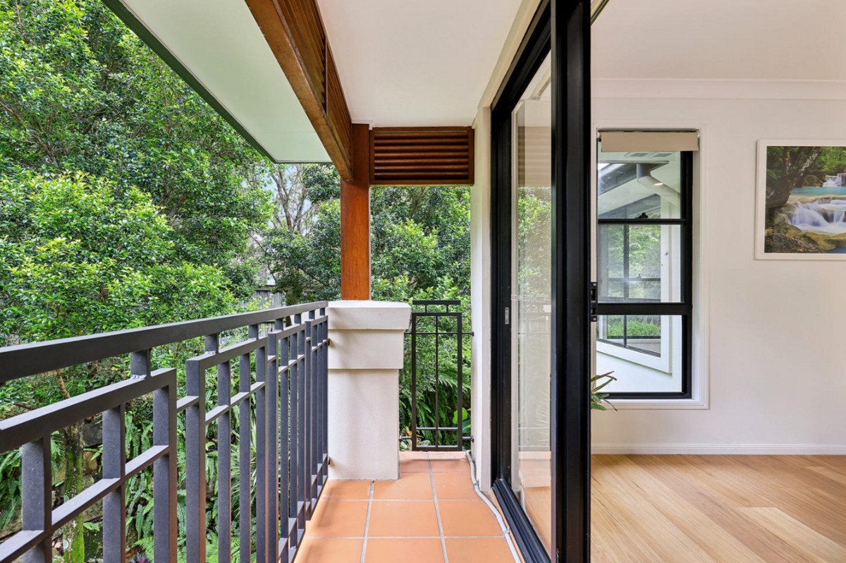 11/1 Assembly Drive Varsity Lakes 13