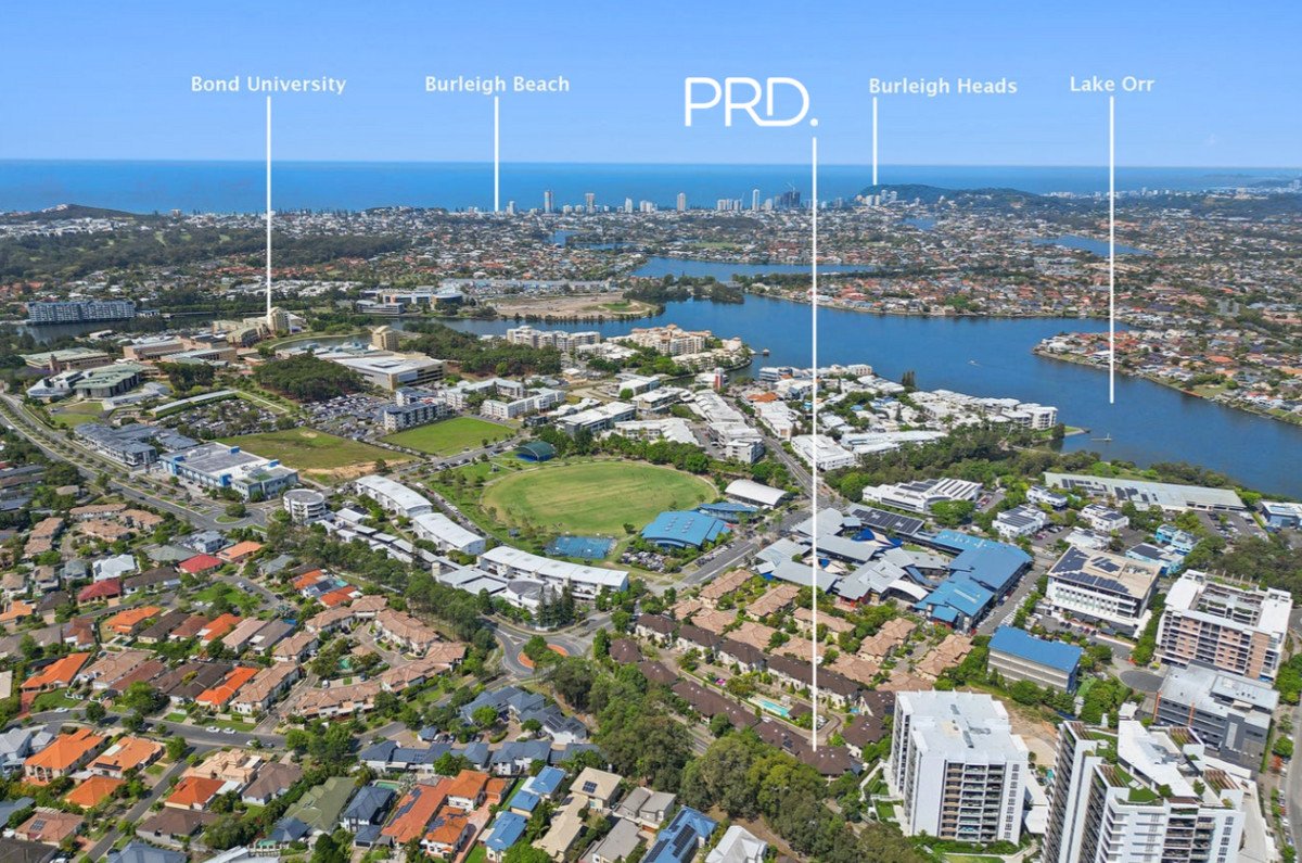 11/1 Assembly Drive Varsity Lakes 21