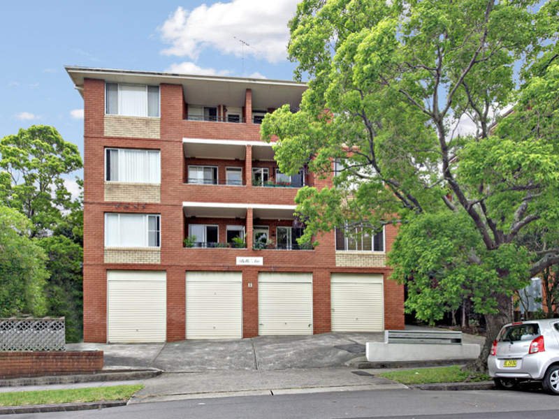 1/11 Bayley Street MARRICKVILLE 1