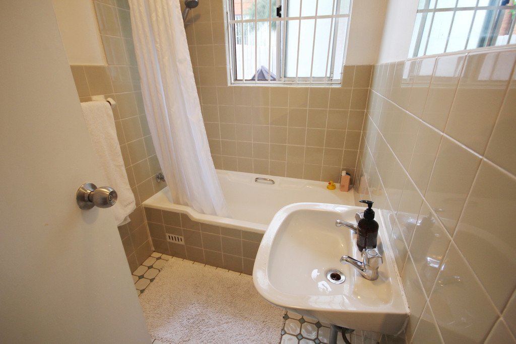 1/11 Bayley Street MARRICKVILLE 5