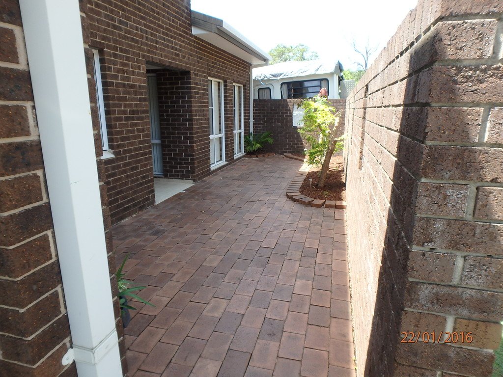 1/11 Blackbutt Crescent LAURIETON 1