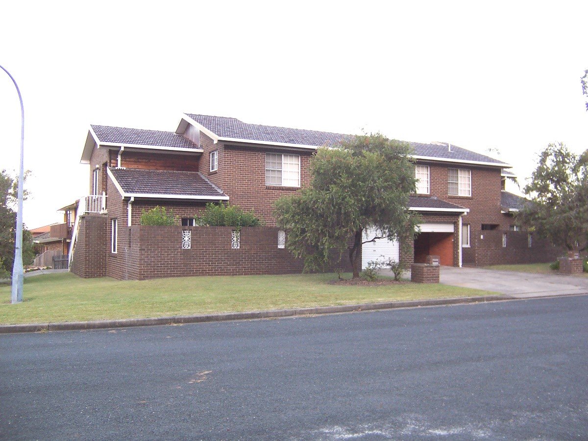 1/11 Blackbutt Crescent LAURIETON 2