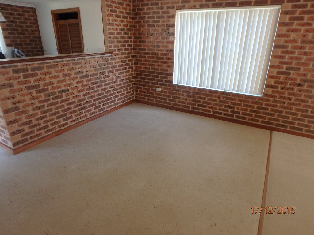 1/11 Blackbutt Crescent LAURIETON 6