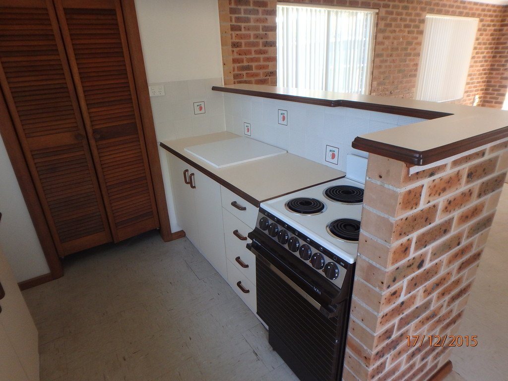 1/11 Blackbutt Crescent LAURIETON 9