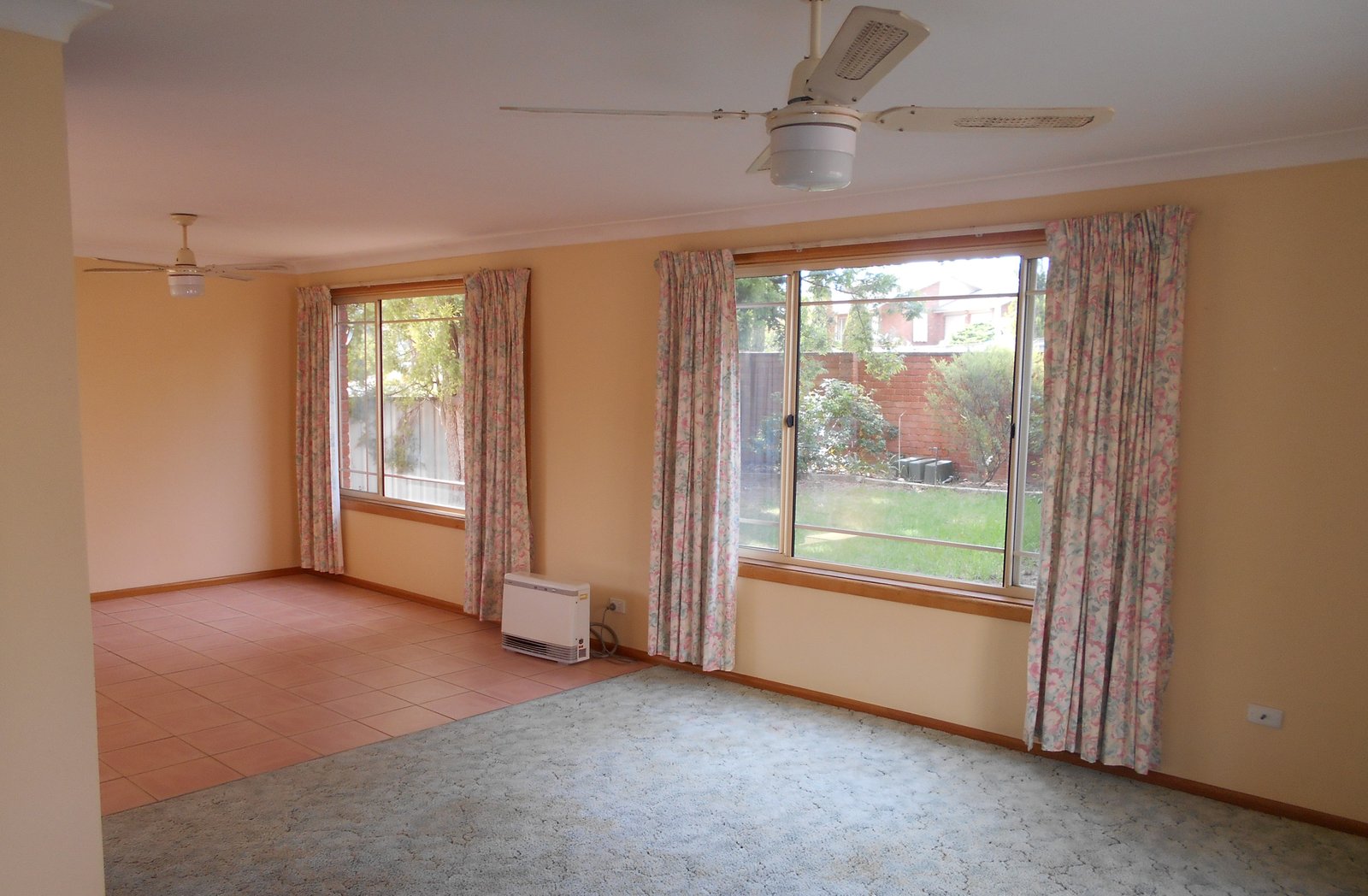 1/11 Blowering Road TUMUT 3