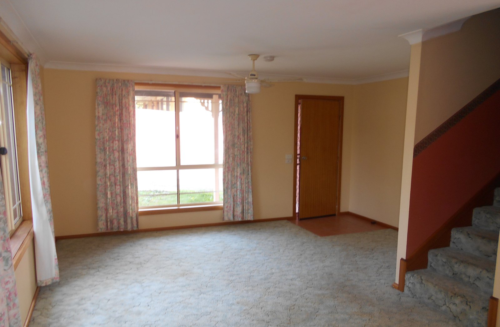 1/11 Blowering Road TUMUT 5