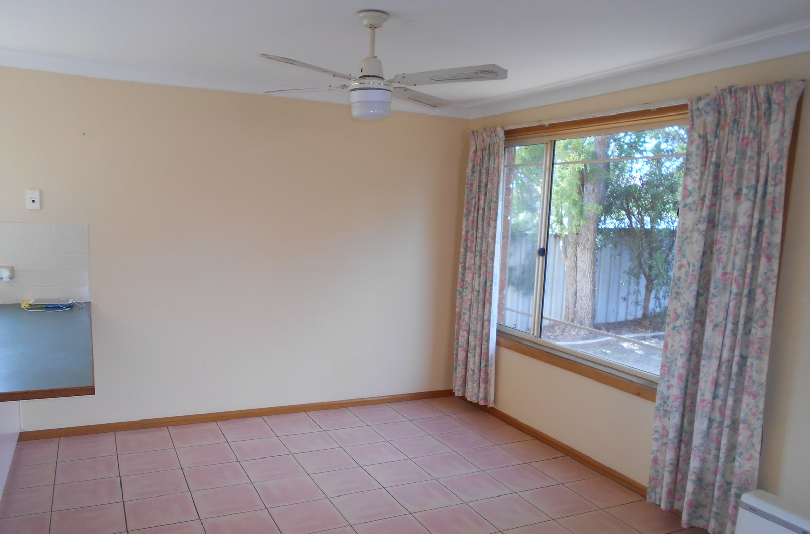 1/11 Blowering Road TUMUT 6