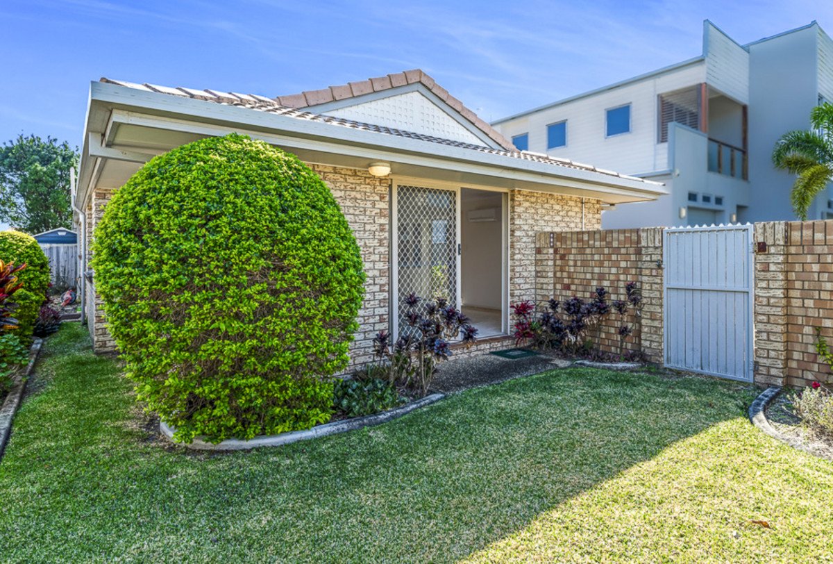 1/11 Cedar Court Burleigh Heads 2