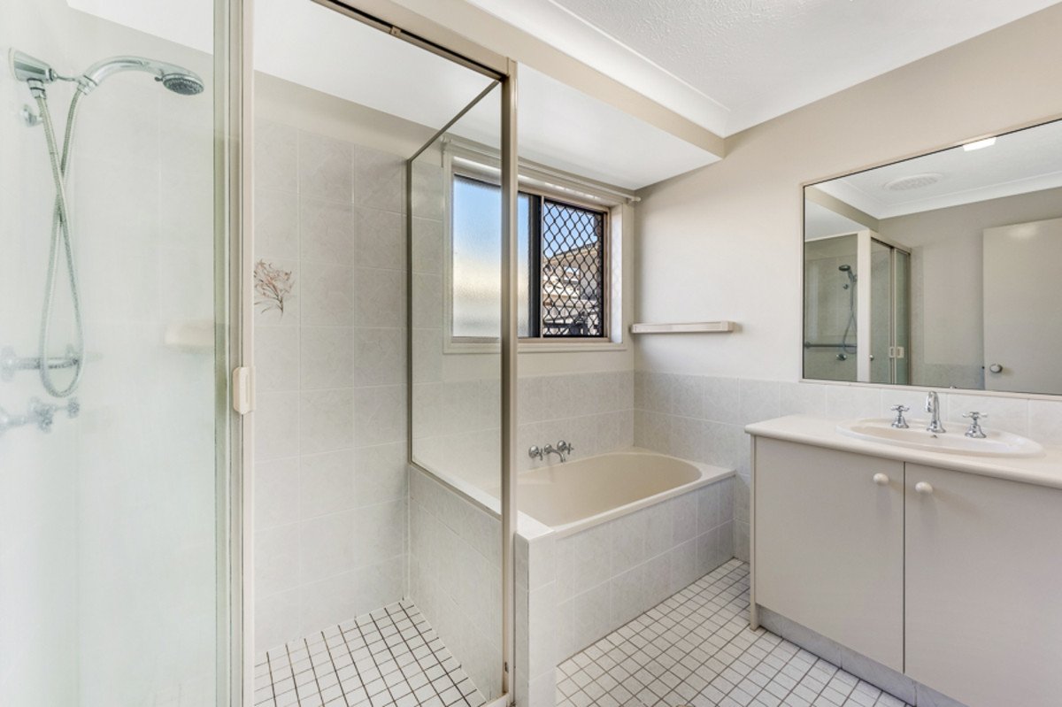 1/11 Cedar Court Burleigh Heads 7