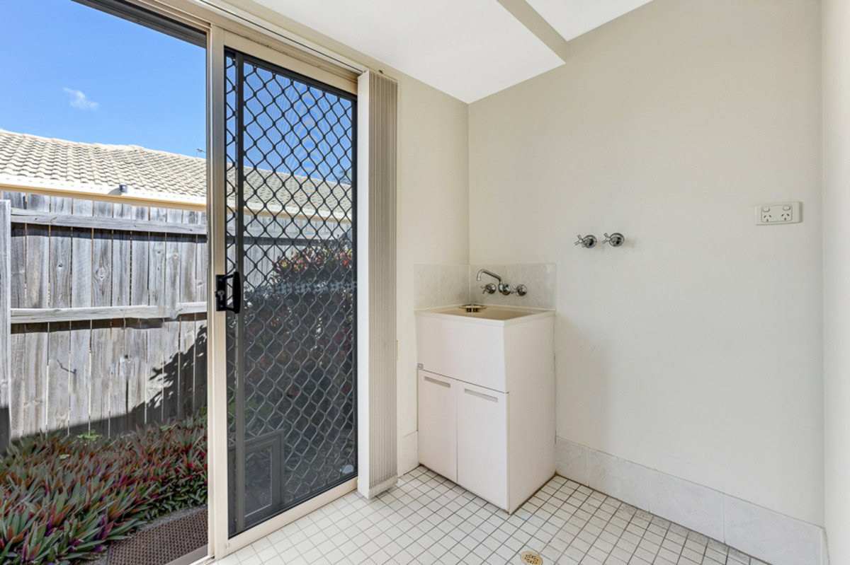 1/11 Cedar Court Burleigh Heads 9