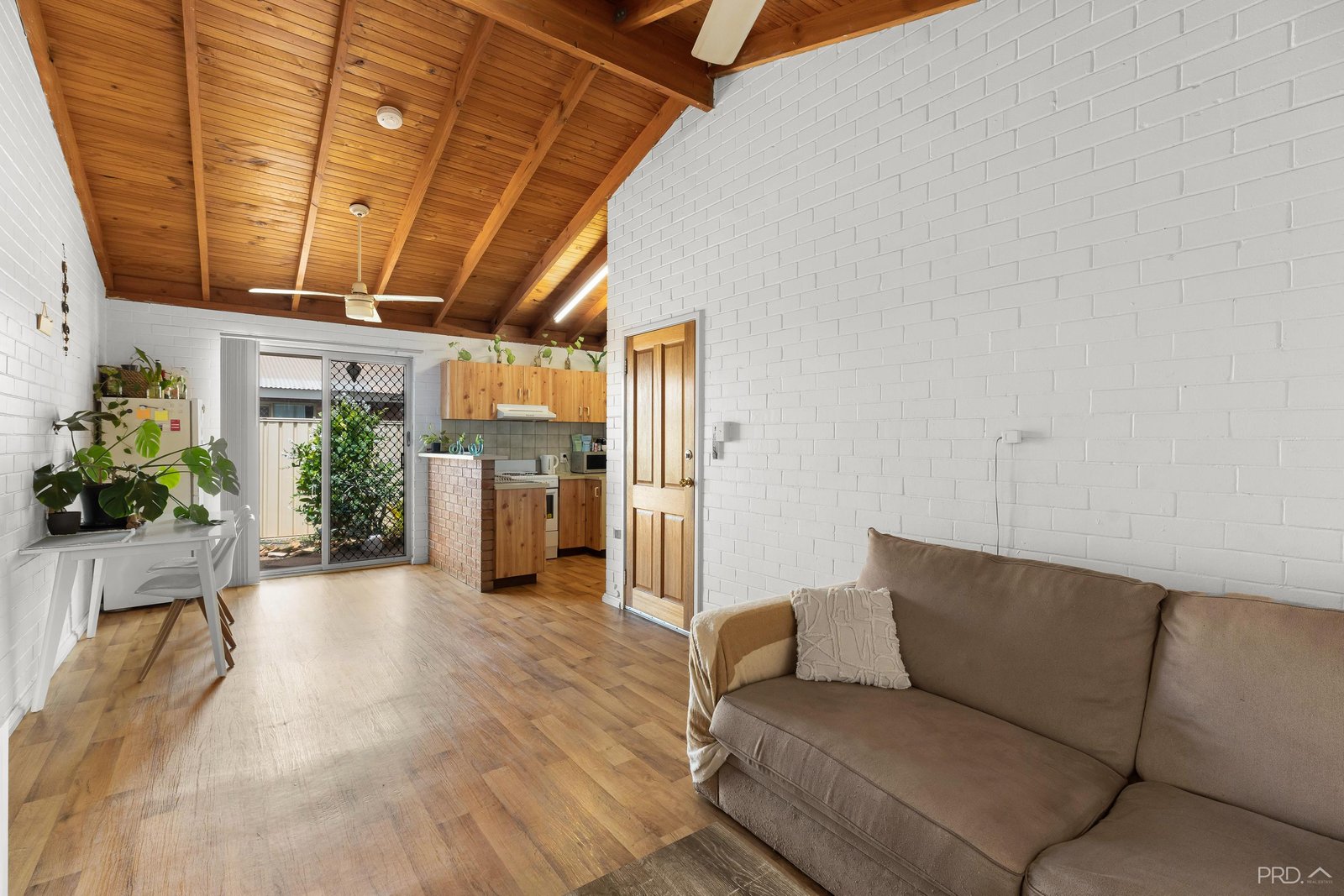 11/1 Charles Road CABLE BEACH 1