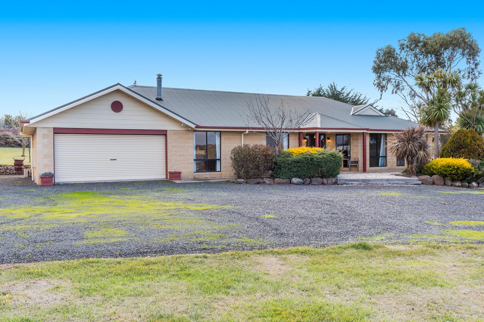 Real Estate and Property in 111 Deep Lead Lane, Kyneton, VIC