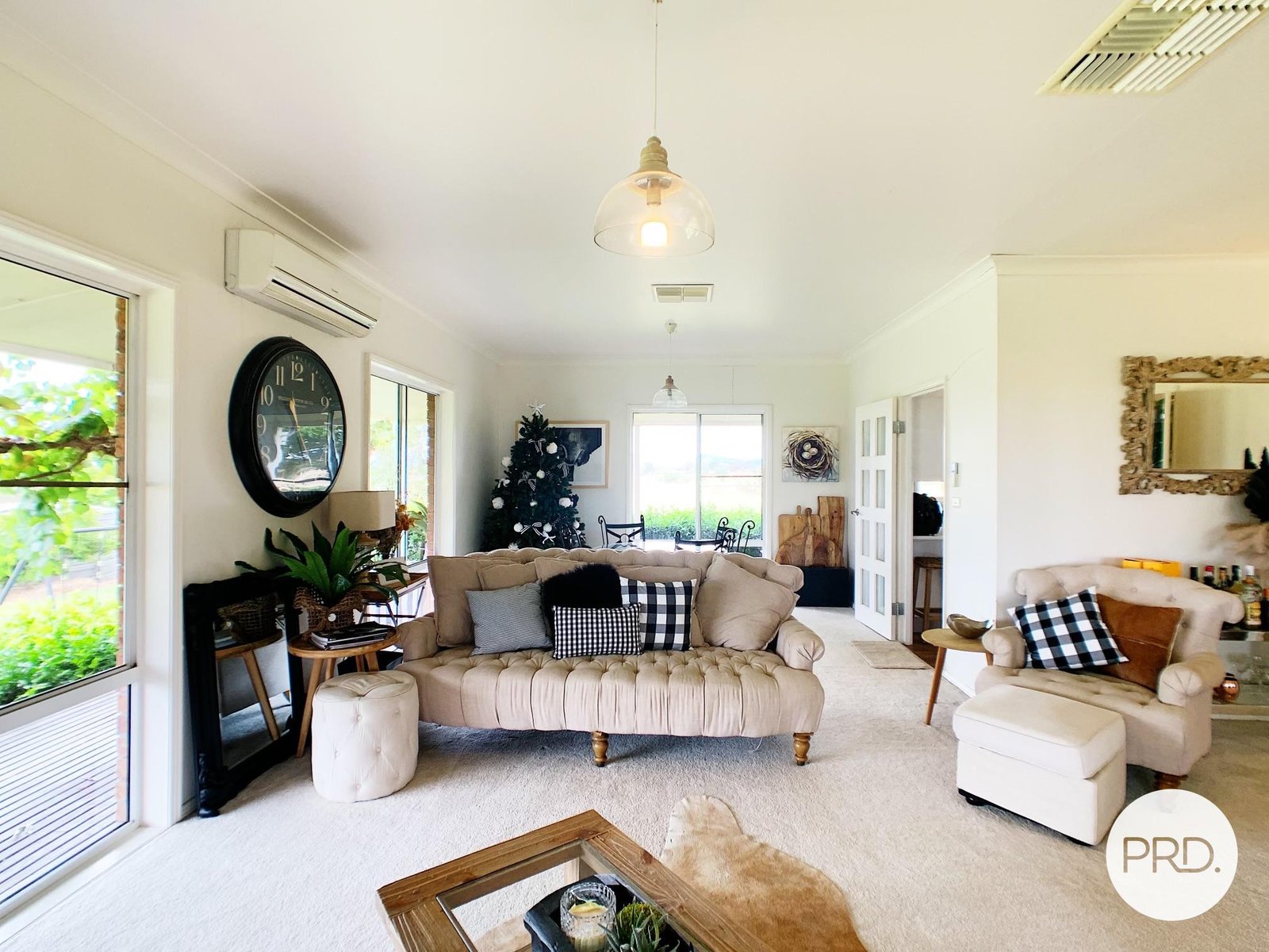 111 Duri-Winton Road TAMWORTH 4