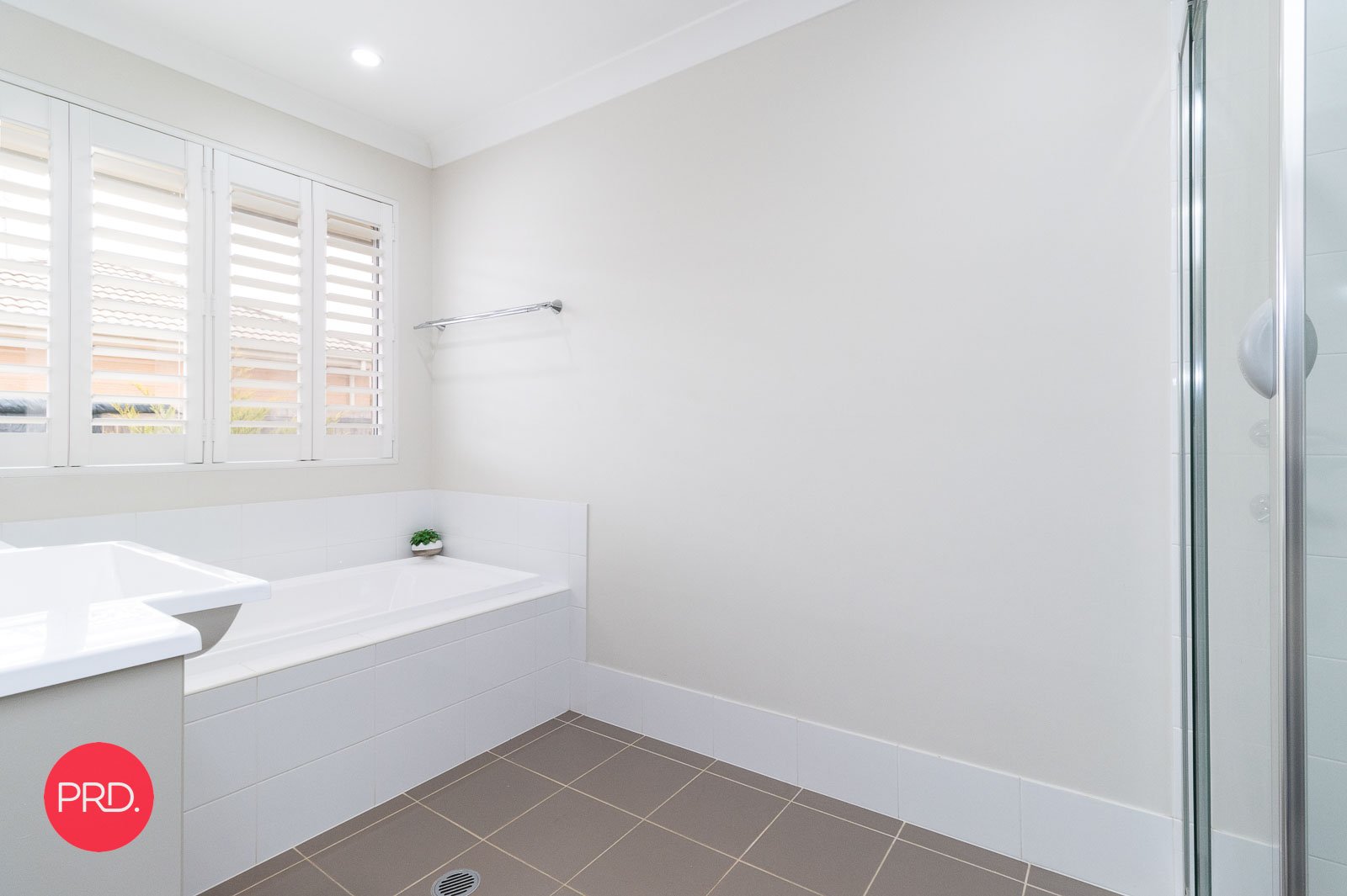 111 Ellendon Street BUNGENDORE 13