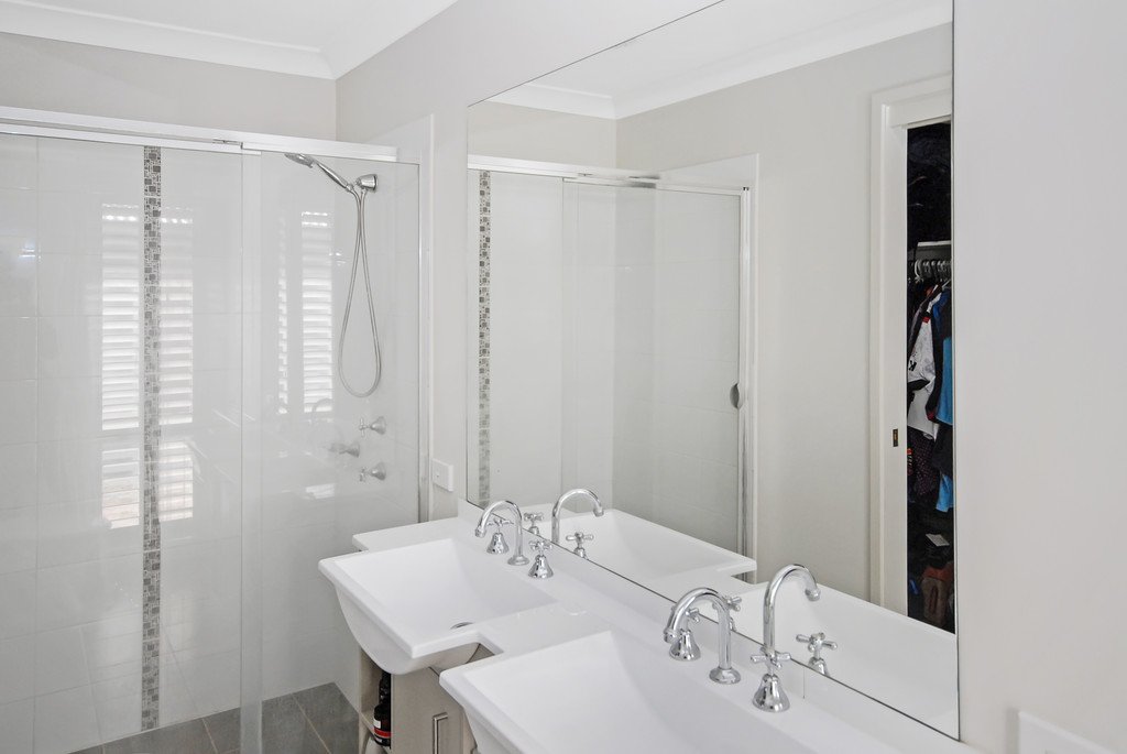 111 Ellendon Street BUNGENDORE 9