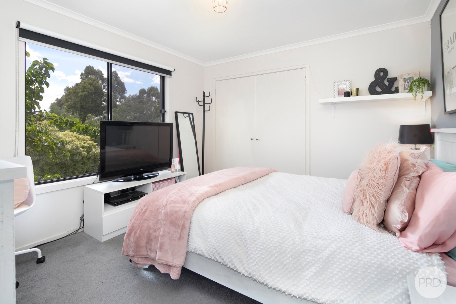 111 Finlay Street BROWN HILL 9