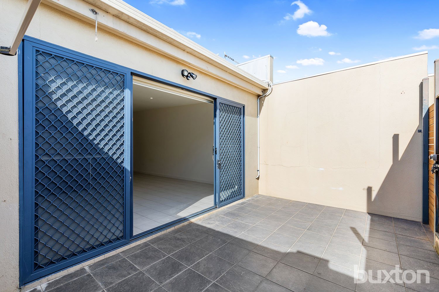 Gallery: 1/11 Follett Road