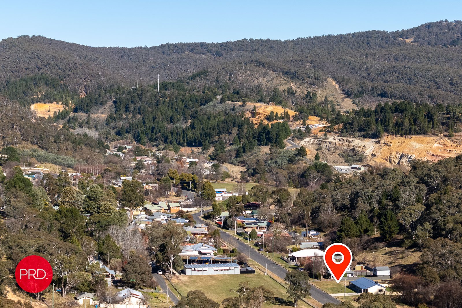 111 Foxlow St  CAPTAINS FLAT 6