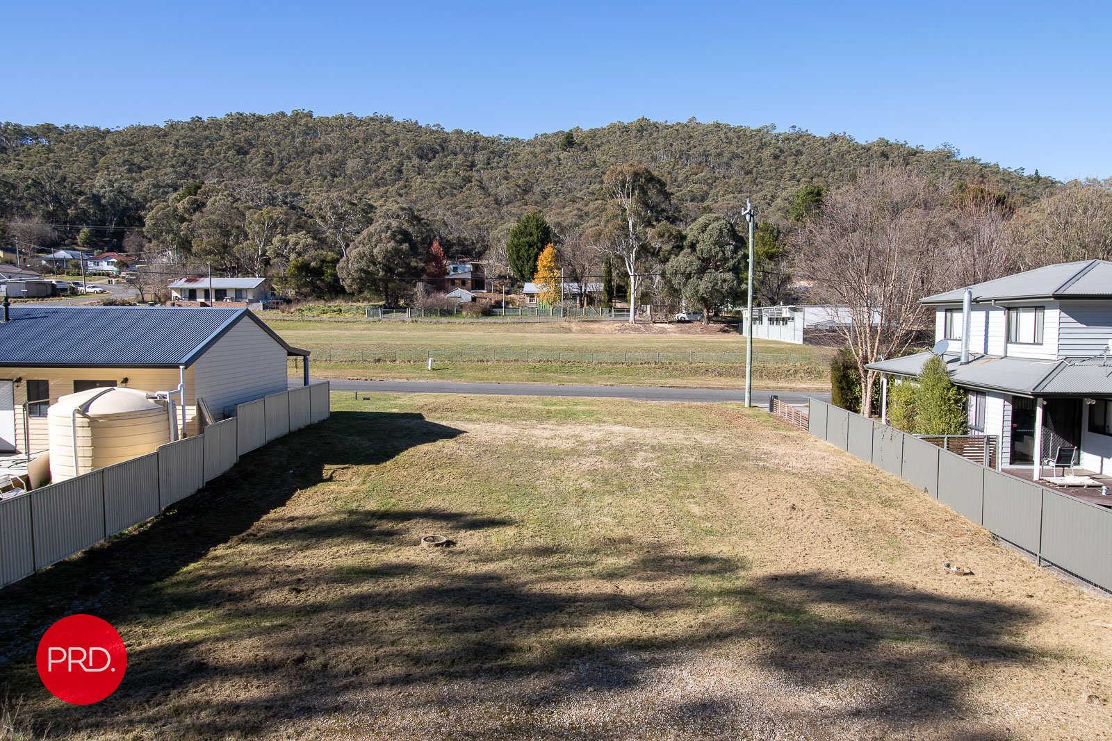 111 Foxlow St  CAPTAINS FLAT 9