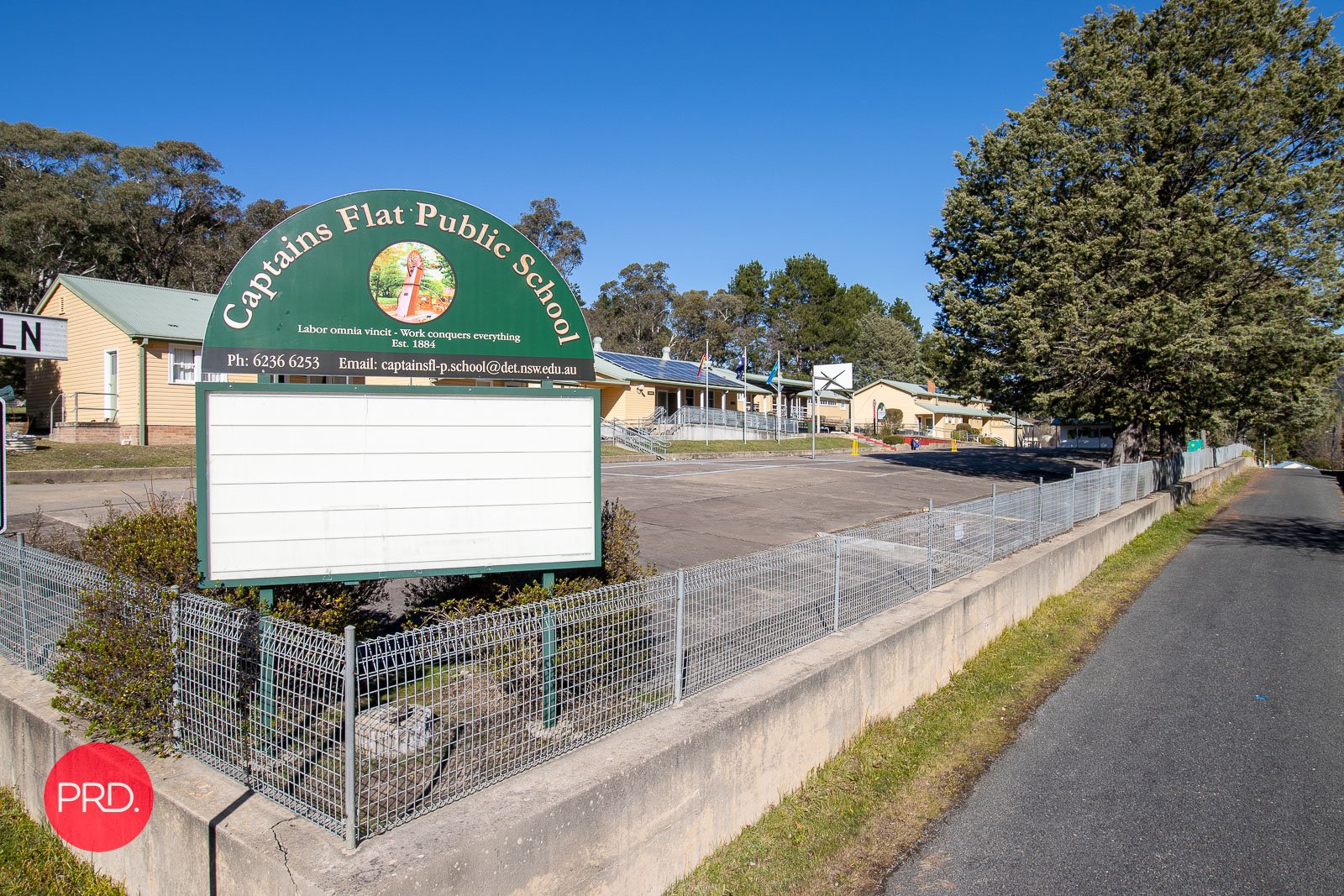 111 Foxlow St  CAPTAINS FLAT 10