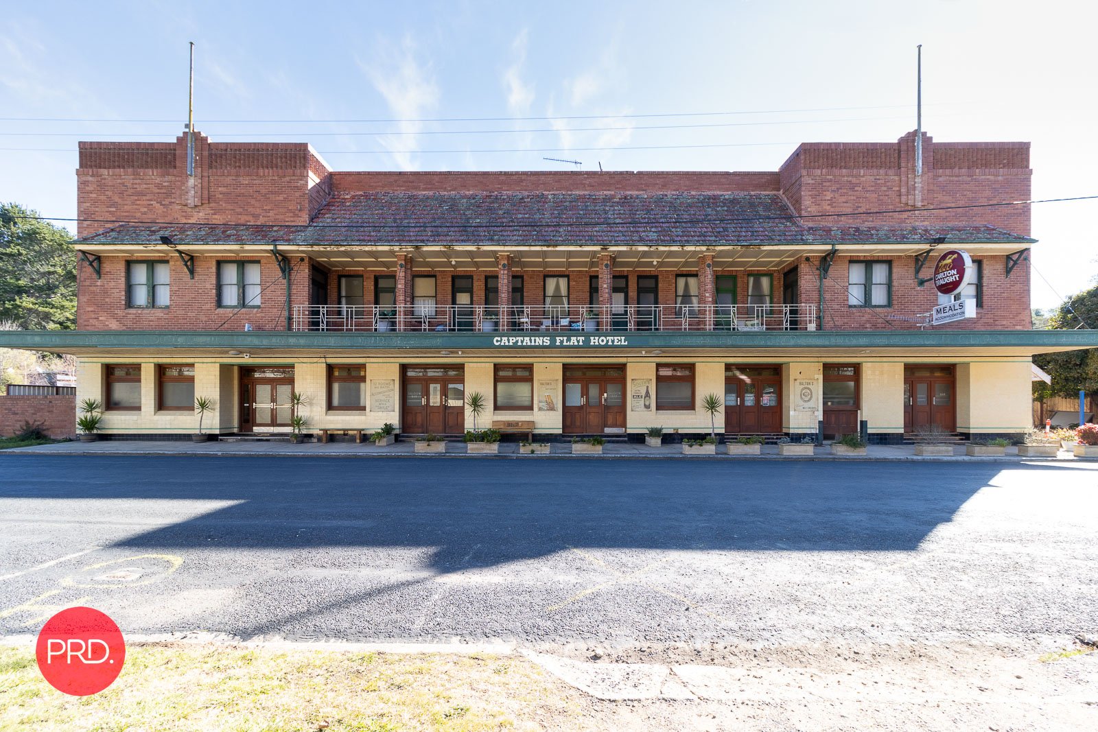 111 Foxlow St  CAPTAINS FLAT 15