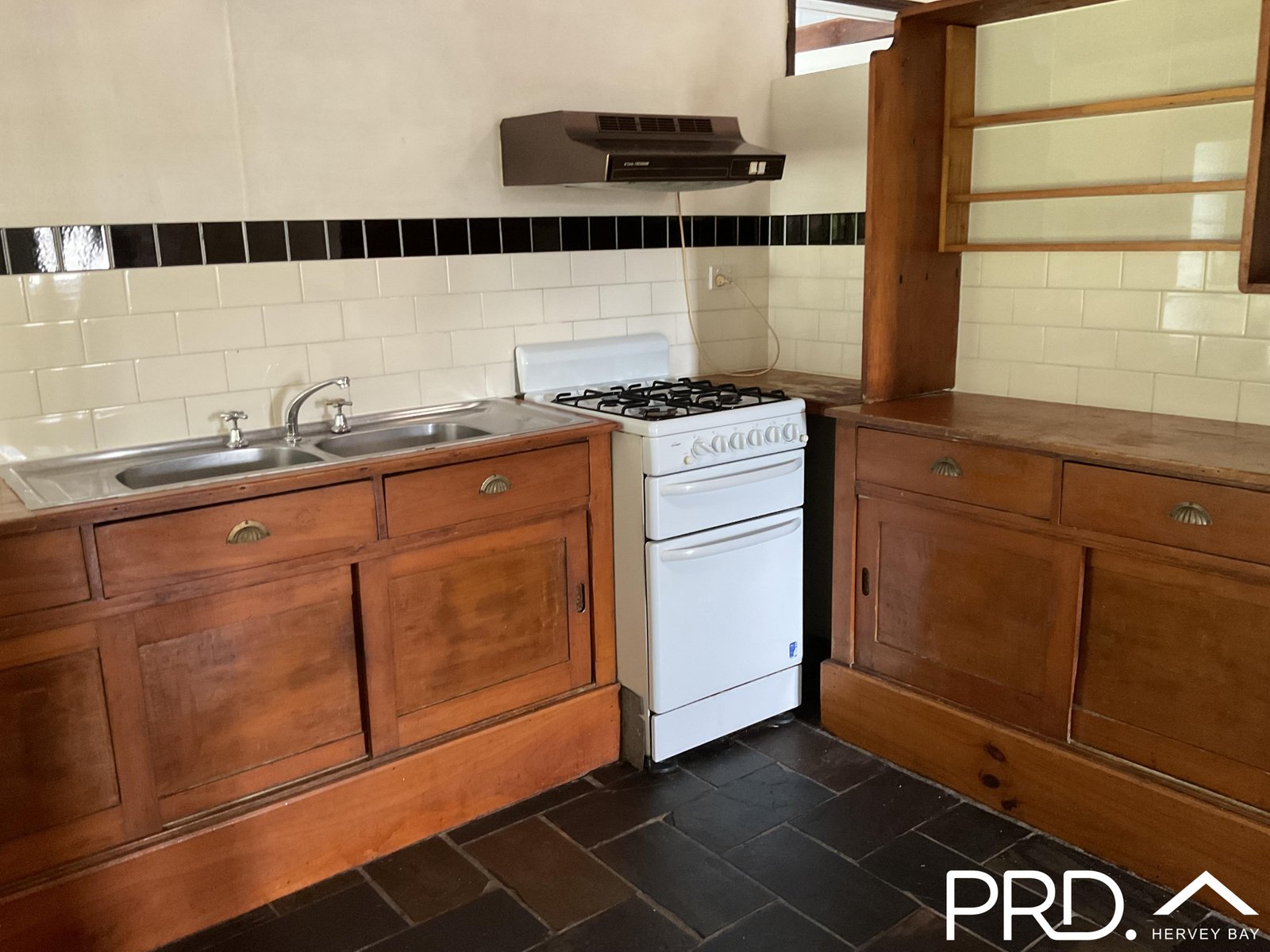 111 Freshwater Street TORQUAY 7