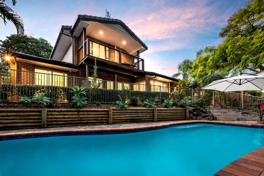 111 Glen Eagles Drive ROBINA 1