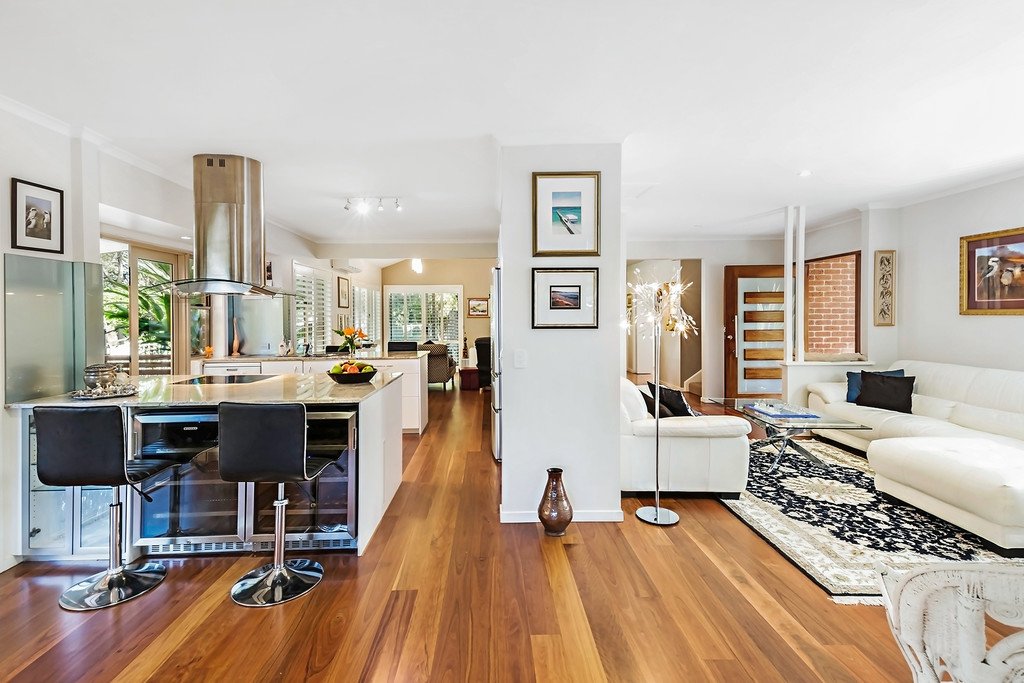 111 Glen Eagles Drive ROBINA 2