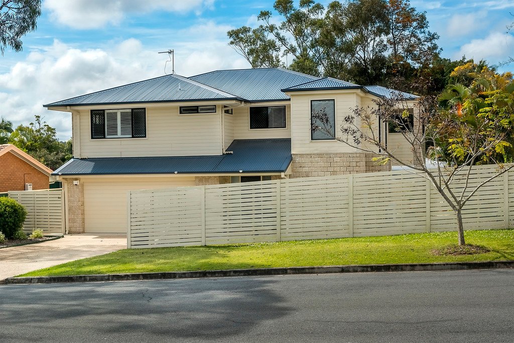 1/11 Glenmore Drive ASHMORE 2