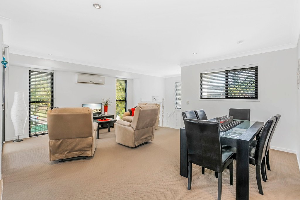 1/11 Glenmore Drive ASHMORE 6