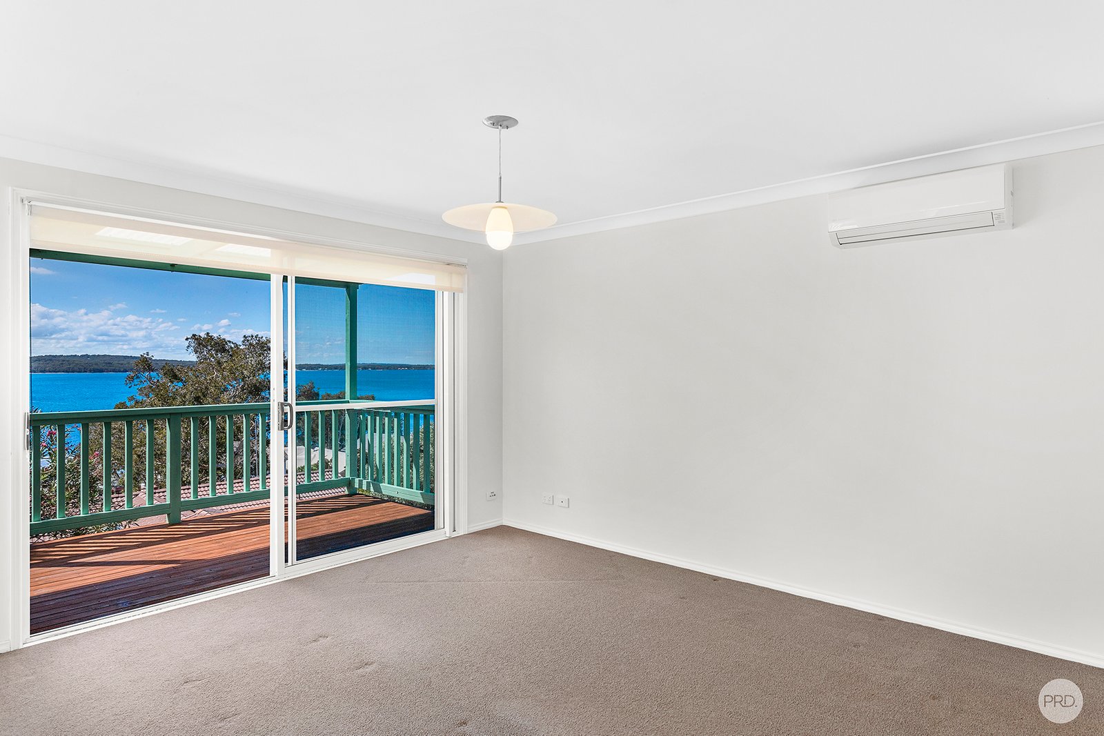 1/11 Grandview Close SOLDIERS POINT 11
