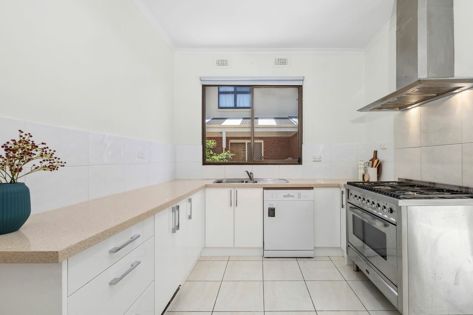 Gallery: 1/11 Harcourt Street