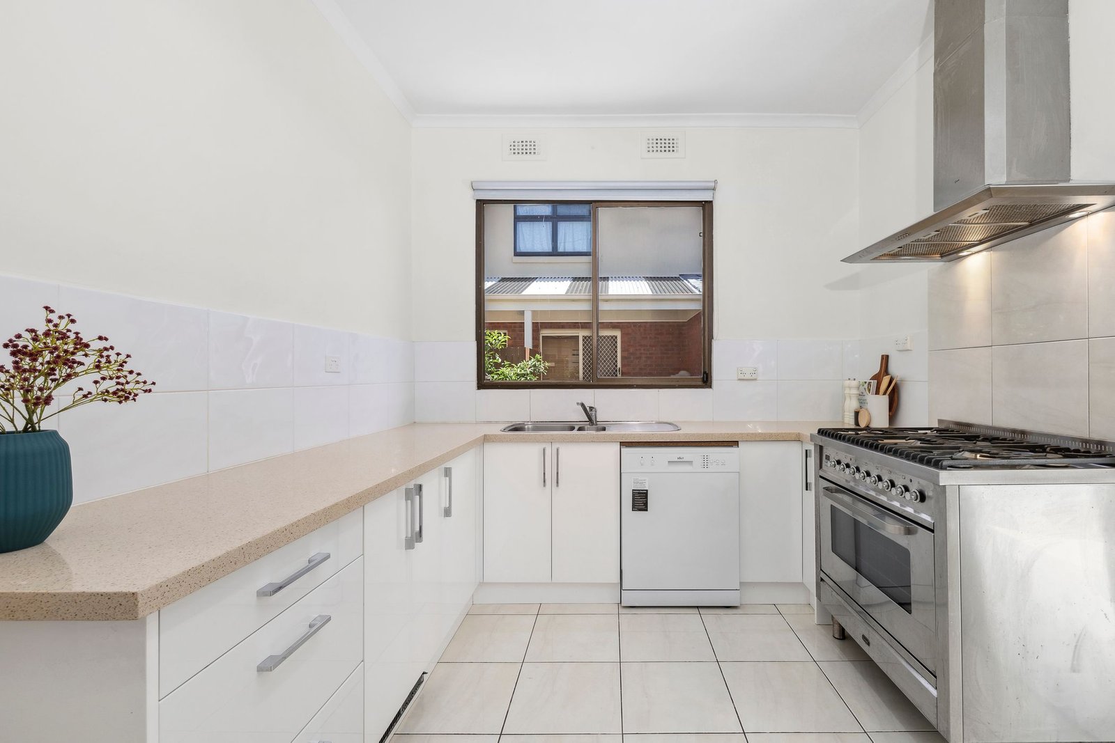 Gallery: 1/11 Harcourt Street