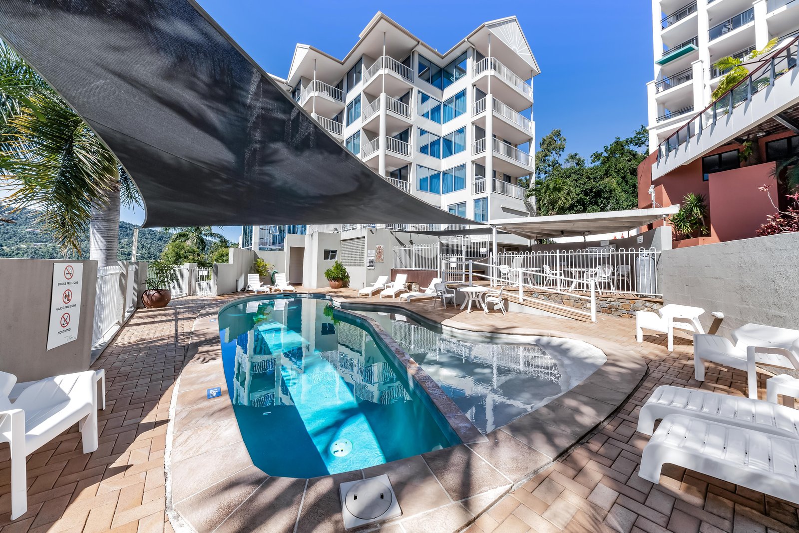 11/1 Hermitage Drive AIRLIE BEACH 17