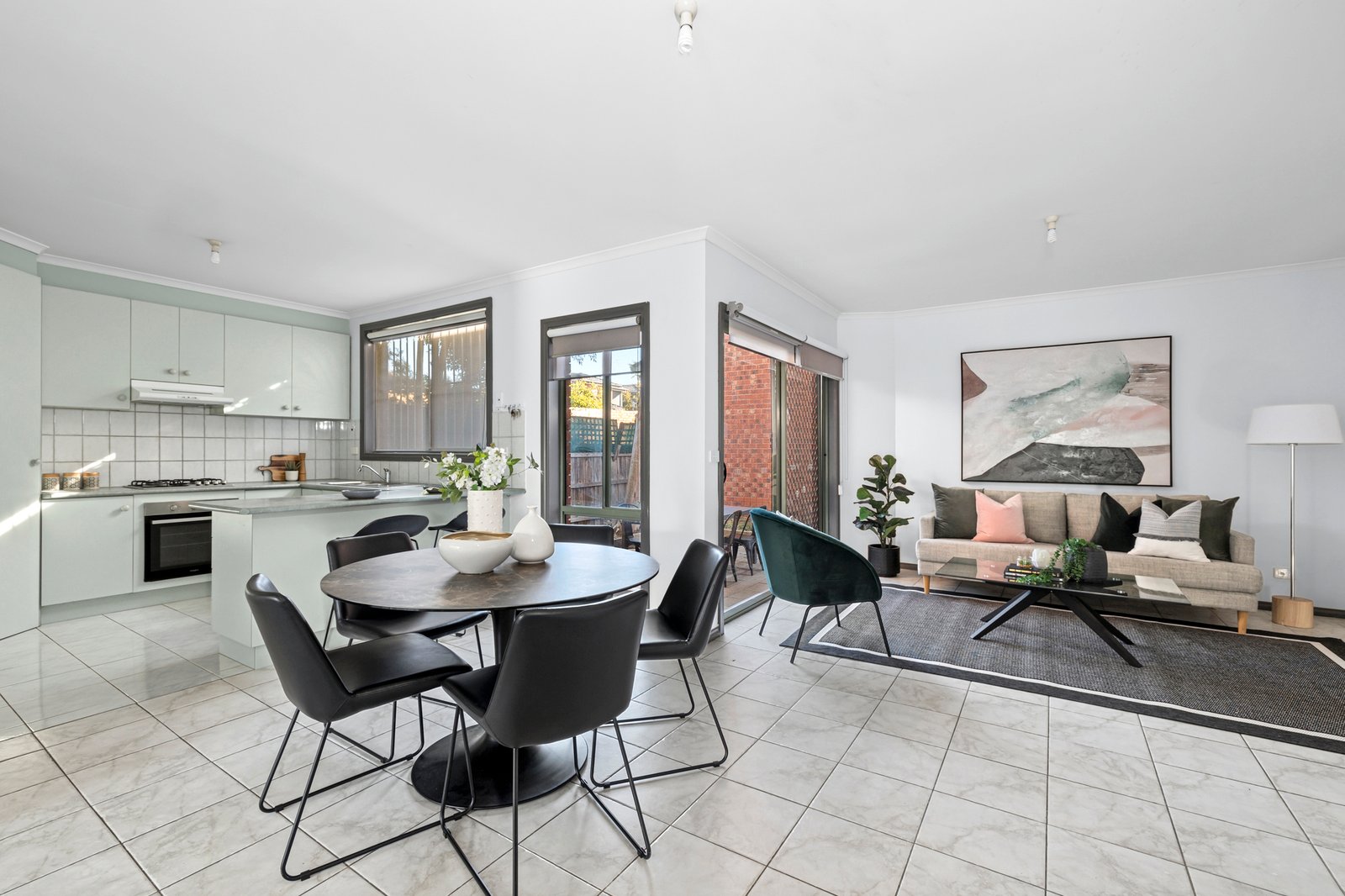 Gallery: 1/11 Iona Street