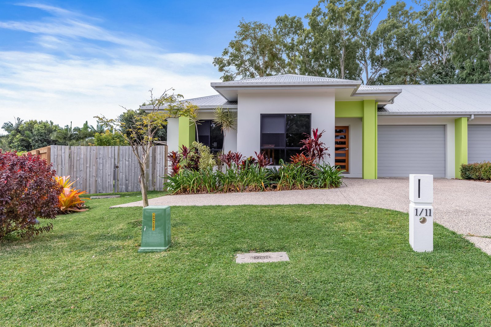 1/11 Jessamine Close CANNONVALE 1