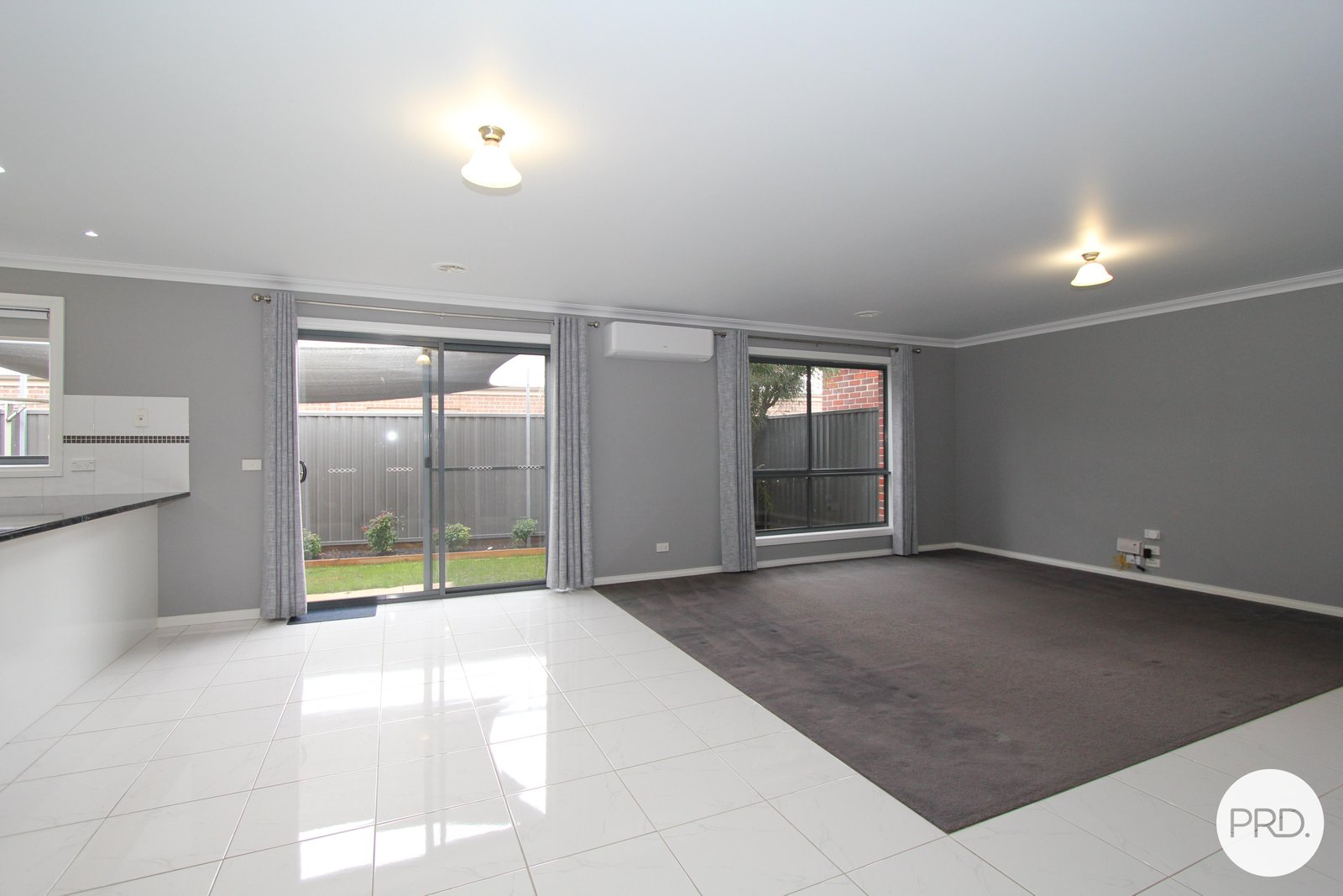 1/11 King George Way MITCHELL PARK 4