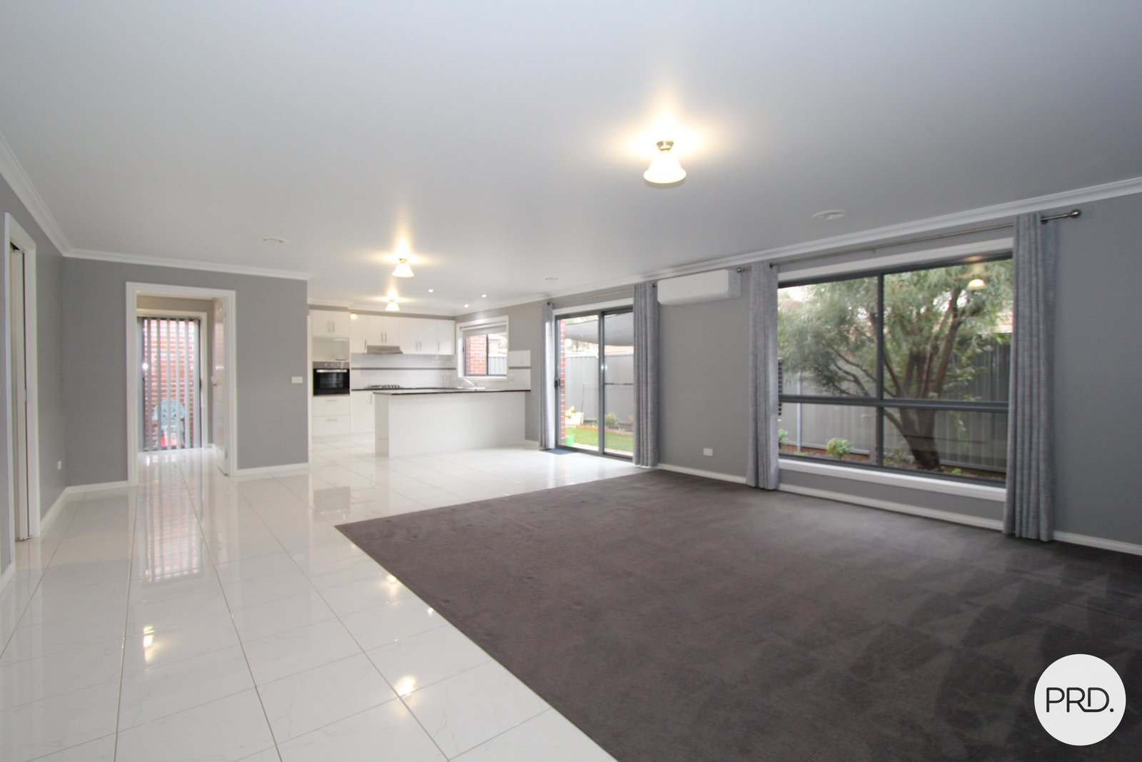 1/11 King George Way MITCHELL PARK 5