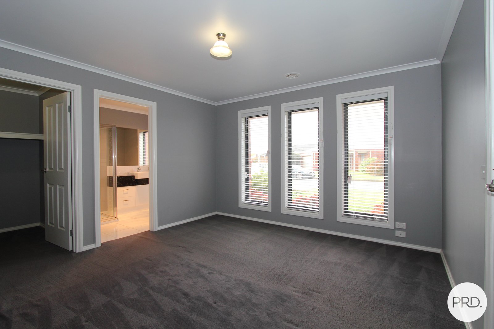 1/11 King George Way MITCHELL PARK 7