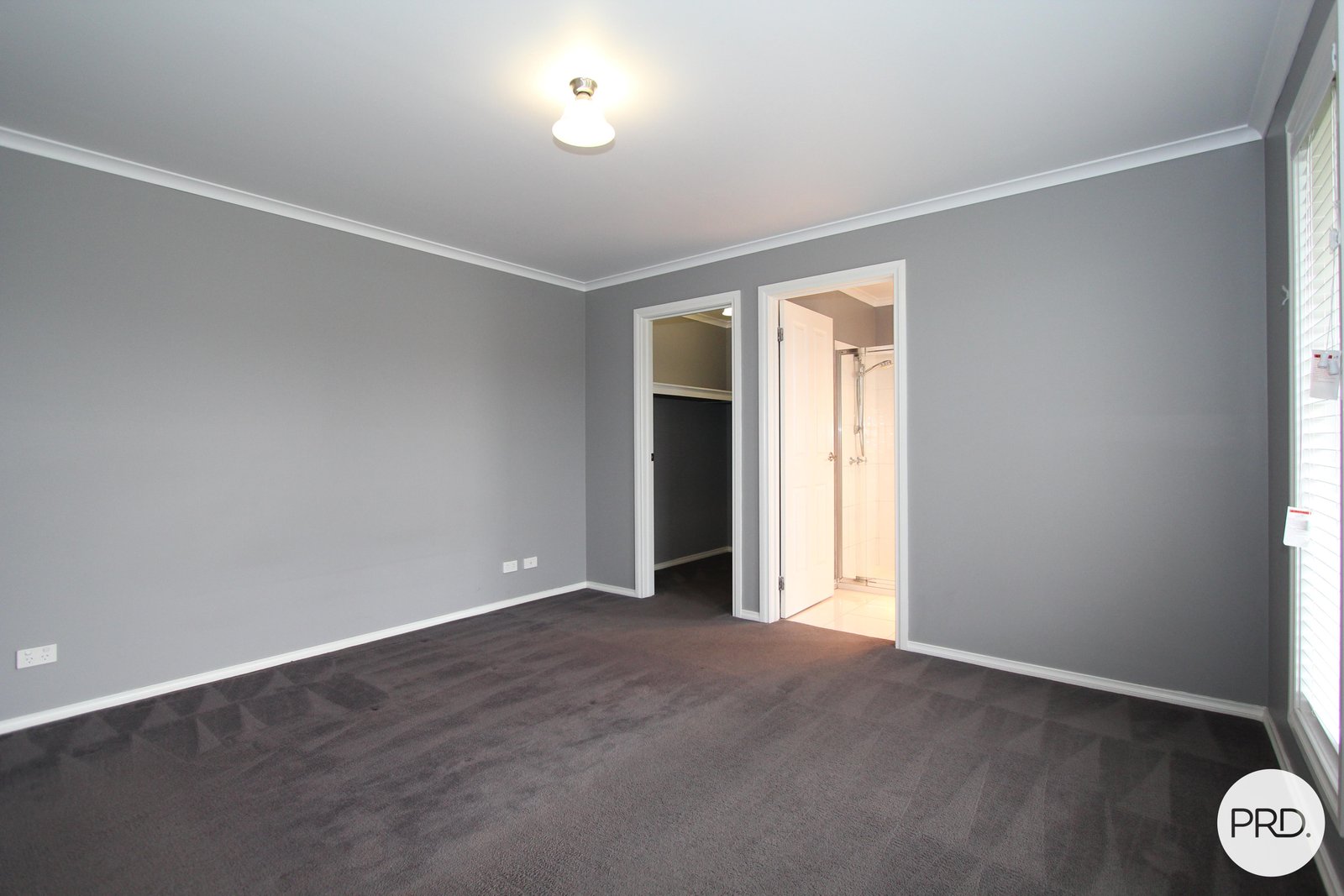 1/11 King George Way MITCHELL PARK 8