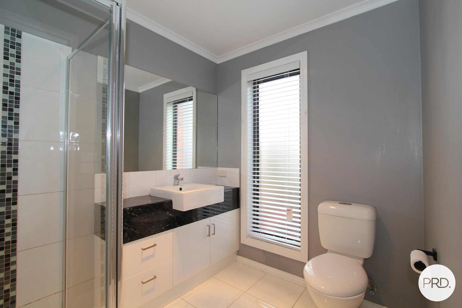 1/11 King George Way MITCHELL PARK 9